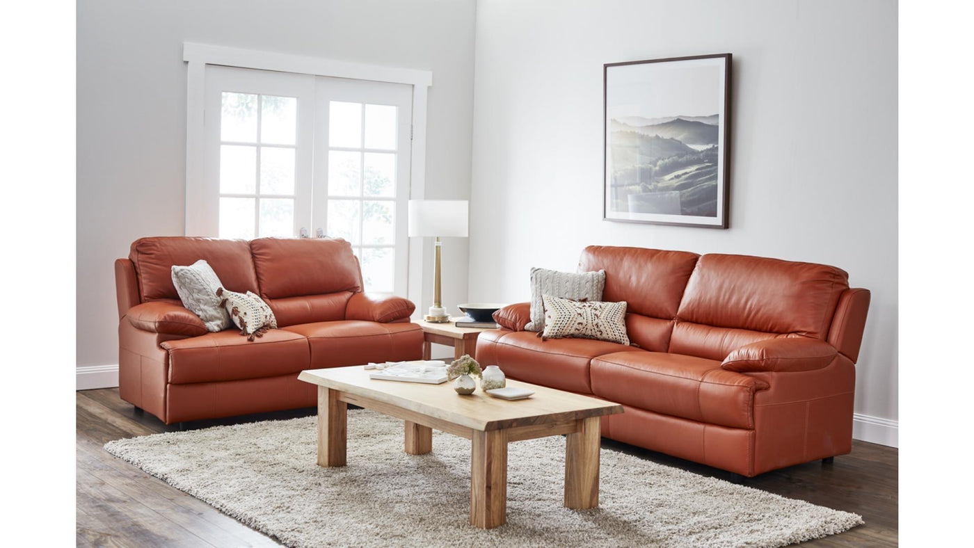 Pearl Leather Lounge